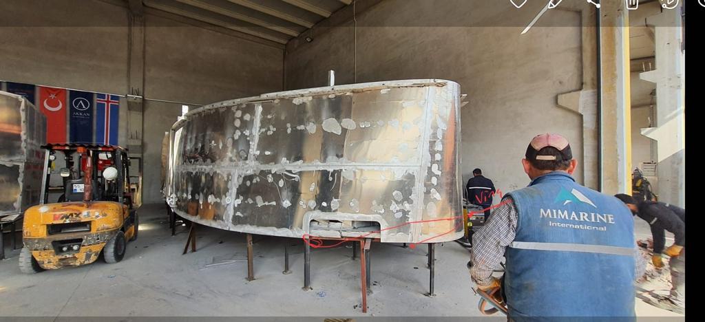 Hull fabrication with Mimarine partner — block welding under class supervision
